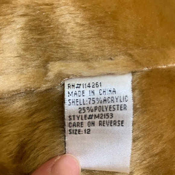 Newport News Gold tones faux fur and suede coat 24 hour sale🔴 - Picture 12 of 16